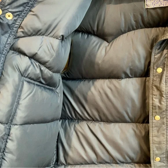 JC Penny Ski Apparel Size Large Unisex Navy Cream Snap Button Puffer Ski Vest - Picture 7 of 9